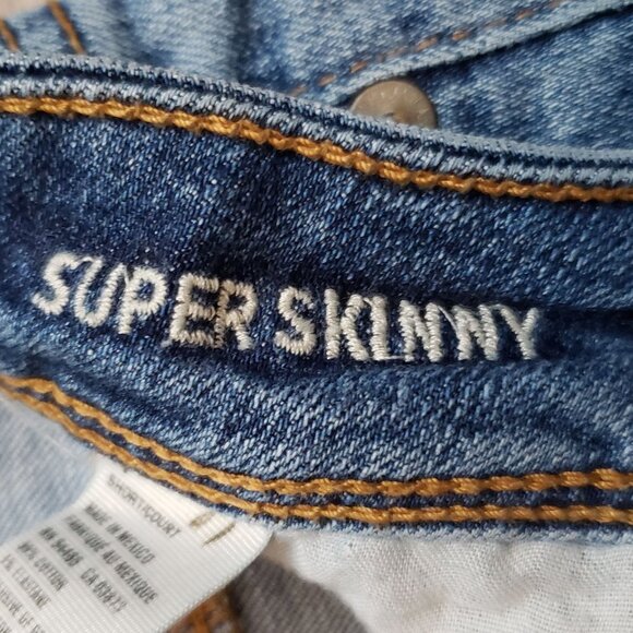 American Eagle Distressed Super Skinny Jeans - Picture 6 of 9